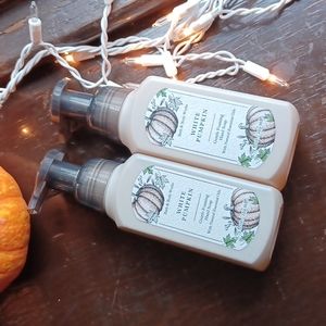 Set of 2 White Pumpkin Bath and Body Works Gentle Foaming Hand Soap